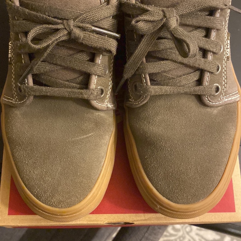 ✨DONATED✨ Vans Chukka Low Shoes - Picture 9 of 9